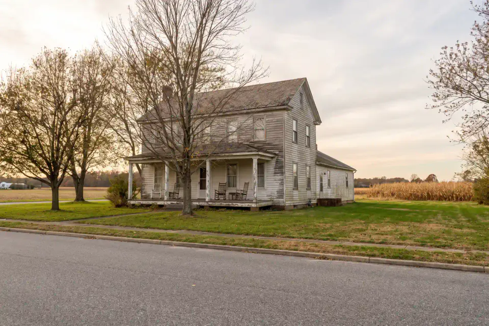 Historic homes at the farmland edge of Georgetown Delaware