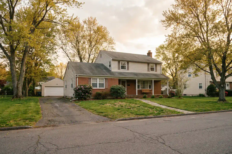 Somerville borough homes and late-century Bridgewater subdivisions in Somerset County New Jersey